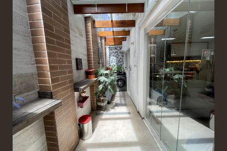 Casa de condomínio à venda com 136m², 2 quartos e 2 vagas Casa de condomínio à venda com 136m², 2 quartos e 2 vagasGarden