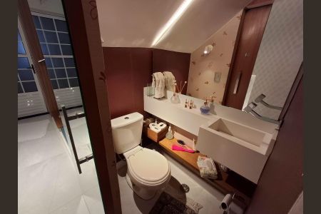 Casa de Condomínio à venda com 2 quartos, 136m² em Caxingui, São Paulo