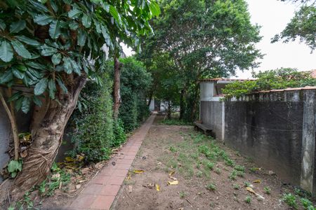 Casa à venda com 355m², 3 quartos e 2 vagasQuintal - Área de serviço