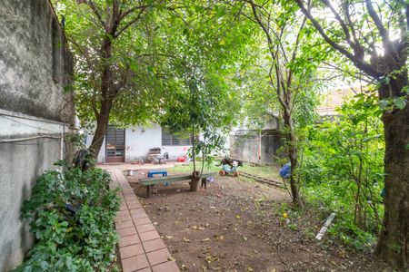 Casa à venda com 355m², 3 quartos e 2 vagasQuintal - Área de serviço