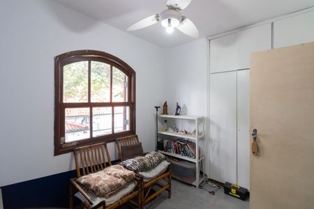 Casa à venda com 355m², 3 quartos e 2 vagasQuarto 2