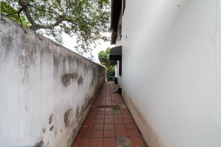 Casa à venda com 355m², 3 quartos e 2 vagasCorredor