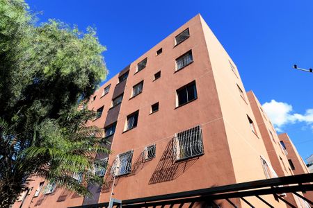 Apartamento para alugar com 40m², 2 quartos e 1 vagaFachada
