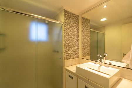 Apartamento para alugar com 67m², 2 quartos e 1 vaga Apartamento para alugar com 67m², 2 quartos e 1 vagaBanheiro Suíte