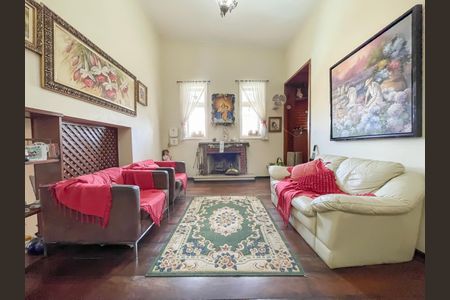 Sala de casa à venda com 3 quartos, 500m² em Adalgisa, São Paulo