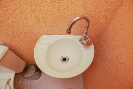 Banheiro de casa de condomínio para alugar com 1 quarto, 35m² em Jardim Sydney, São Paulo