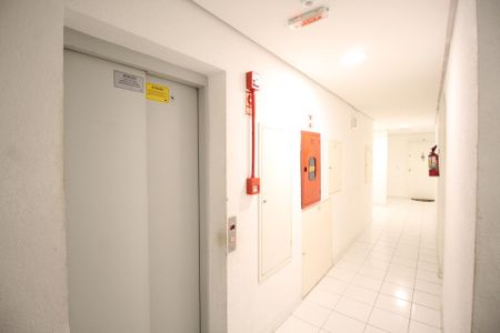 Apartamento para alugar com 72m², 2 quartos e 1 vagaCorredor