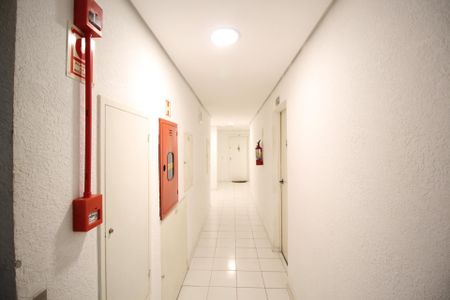 Apartamento para alugar com 72m², 2 quartos e 1 vagaCorredor