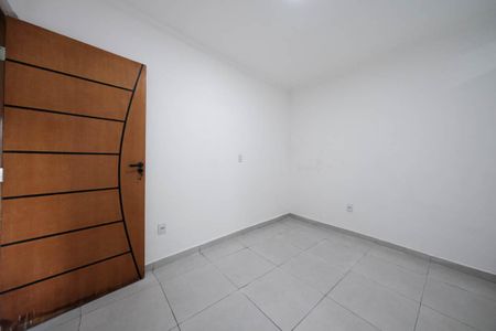 Quarto 1 de casa para alugar com 2 quartos, 42m² em Cangaiba, São Paulo