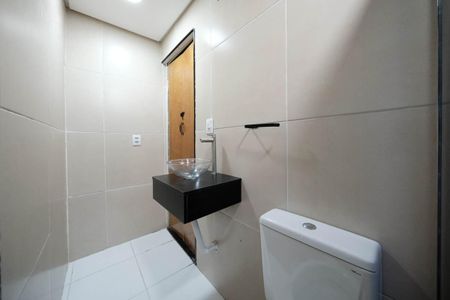 Casa para alugar com 42m², 2 quartos e sem vagaBanheiro