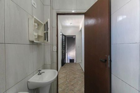 Casa para alugar com 45m², 1 quarto e sem vaga Casa para alugar com 45m², 1 quarto e sem vagaBanheiro