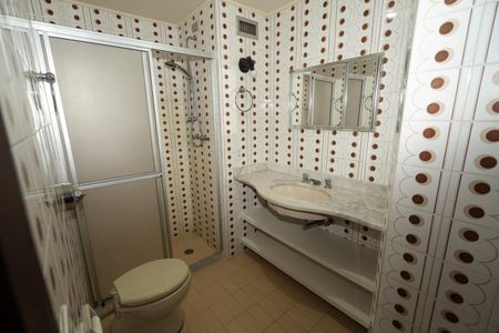 Apartamento à venda com 80m², 2 quartos e 1 vaga Apartamento à venda com 80m², 2 quartos e 1 vagaBanheiro 2
