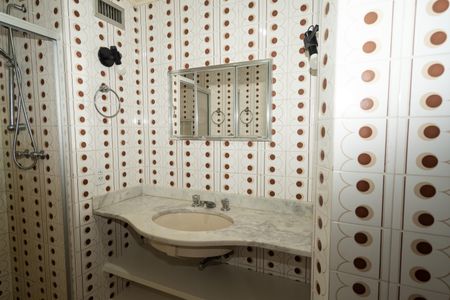 Apartamento à venda com 80m², 2 quartos e 1 vaga Apartamento à venda com 80m², 2 quartos e 1 vagaBanheiro 2