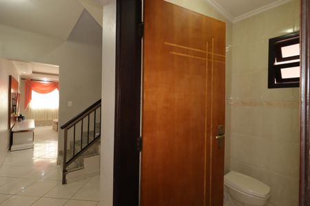 Casa à venda com 80m², 3 quartos e 1 vagaCorredor do primeiro piso