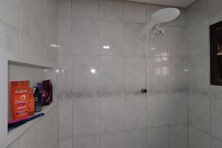 Casa à venda com 80m², 3 quartos e 1 vagaBanheiro Social - Box