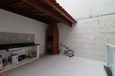 Casa à venda com 80m², 3 quartos e 1 vagaÁrea Gourmet