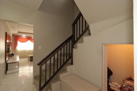 Casa à venda com 80m², 3 quartos e 1 vagaCorredor do primeiro piso