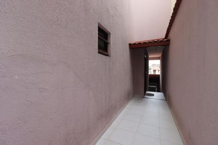 Casa à venda com 80m², 3 quartos e 1 vagaCorredor externo