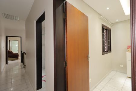Casa à venda com 80m², 3 quartos e 1 vagaCorredor do segundo piso
