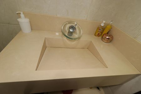 Casa à venda com 80m², 3 quartos e 1 vagaLavabo - Pia