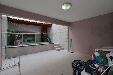 Casa à venda com 80m², 3 quartos e 1 vagaÁrea de Serviço