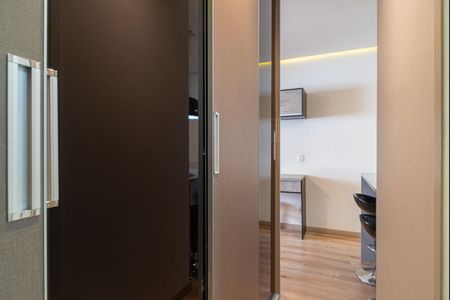 Studio para alugar com 40m², 1 quarto e 1 vaga Studio para alugar com 40m², 1 quarto e 1 vagaQuarto