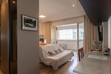 Studio para alugar com 40m², 1 quarto e 1 vaga Studio para alugar com 40m², 1 quarto e 1 vagaQuarto