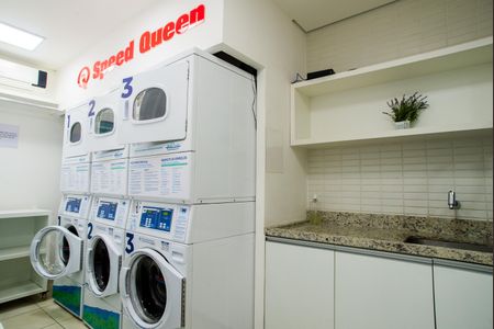 Studio para alugar com 40m², 1 quarto e 1 vaga Studio para alugar com 40m², 1 quarto e 1 vagaÁrea comum - Lavanderia