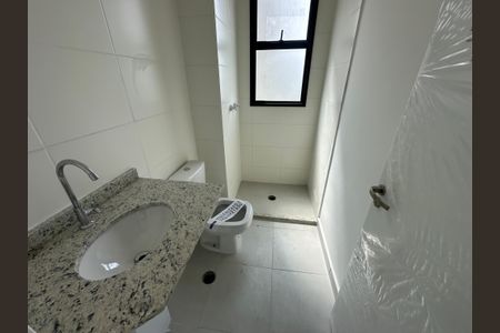 Apartamento à venda com 73m², 3 quartos e 2 vagas Apartamento à venda com 73m², 3 quartos e 2 vagasBanheiro da Suíte