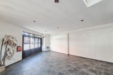 Casa à venda com 200m², 3 quartos e 3 vagasGaragem
