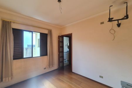 Casa à venda com 200m², 3 quartos e 3 vagasSuíte