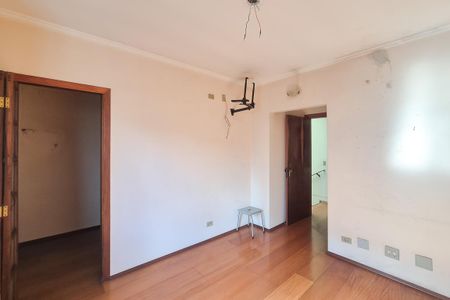 Casa à venda com 200m², 3 quartos e 3 vagasSuíte