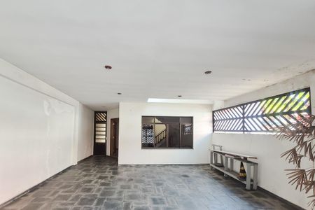 Casa à venda com 200m², 3 quartos e 3 vagasGaragem
