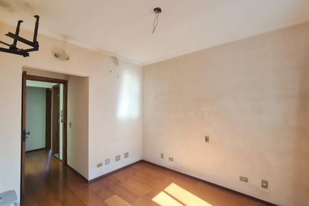 Casa à venda com 200m², 3 quartos e 3 vagasSuíte