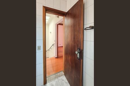 Casa à venda com 200m², 3 quartos e 3 vagasBanheiro Social