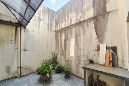 Casa à venda com 200m², 3 quartos e 3 vagasQuintal