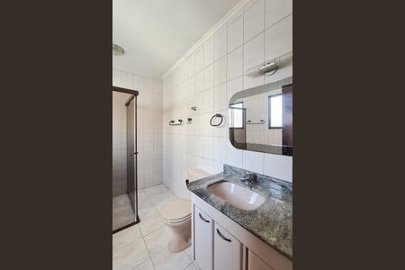 Casa à venda com 200m², 3 quartos e 3 vagasBanheiro da Suíte
