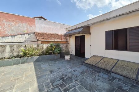 Casa à venda com 200m², 3 quartos e 3 vagasVaranda do Quarto 2