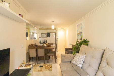 Sala de apartamento para alugar com 2 quartos, 52m² em Pinheirinho, Curitiba