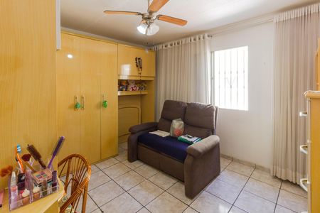 Casa à venda com 87m², 2 quartos e 1 vaga