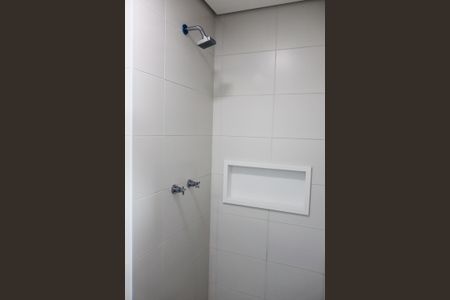 Banheiro de apartamento à venda com 1 quarto, 38m² em Centro, Osasco