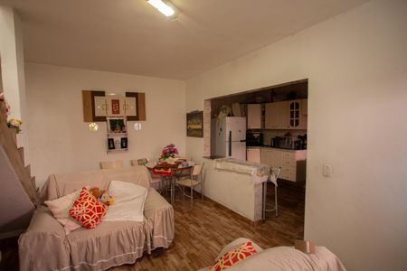 Casa para alugar com 3 quartos, 192m² em Chácara São João, São Paulo