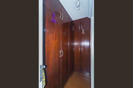 Apartamento à venda com 96m², 3 quartos e 2 vagas Apartamento à venda com 96m², 3 quartos e 2 vagasCloset - Suíte