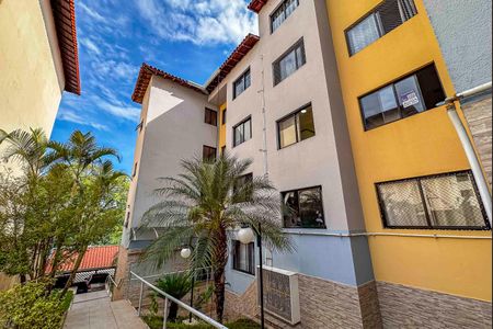 Apartamento para alugar com 61m², 2 quartos e 1 vaga Apartamento para alugar com 61m², 2 quartos e 1 vagaFachada do bloco