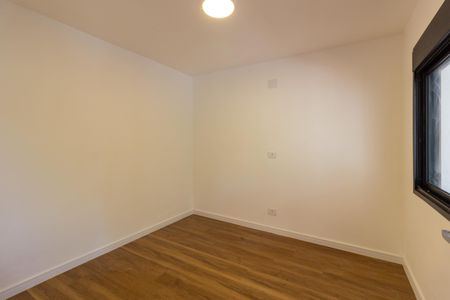 Casa à venda com 165m², 4 quartos e 2 vagas Casa à venda com 165m², 4 quartos e 2 vagasÁrea de Serviço