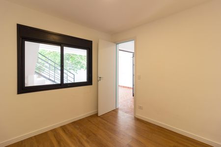 Casa à venda com 165m², 4 quartos e 2 vagas Casa à venda com 165m², 4 quartos e 2 vagasÁrea de Serviço