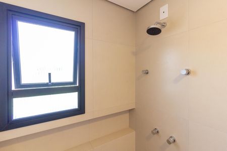 Casa à venda com 165m², 4 quartos e 2 vagas Casa à venda com 165m², 4 quartos e 2 vagasBanheiro da Suíte