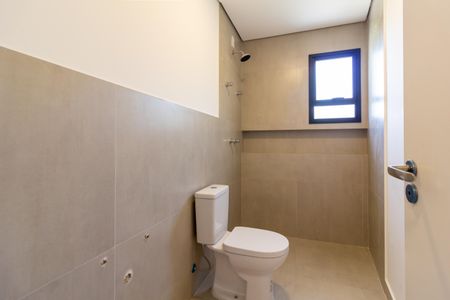 Casa à venda com 165m², 4 quartos e 2 vagas Casa à venda com 165m², 4 quartos e 2 vagasBanheiro da Suíte