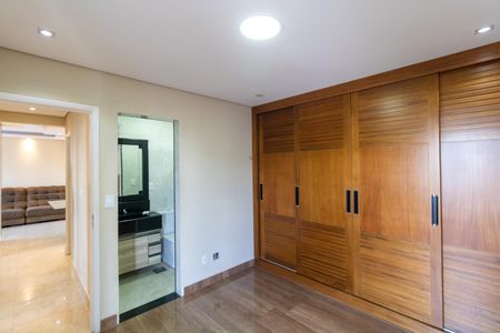 Apartamento à venda com 105m², 3 quartos e 1 vagaSuíte