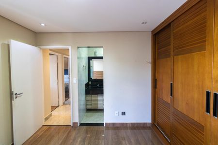 Apartamento à venda com 105m², 3 quartos e 1 vagaSuíte